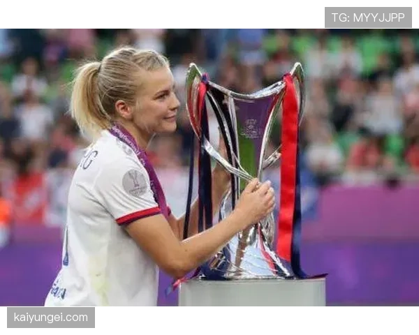 梅根拉皮诺居然能在世界杯后晒出那些奢侈品，谁还想到她赛场上那么拼！